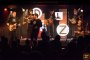 DEBOUT SUR LE ZINC